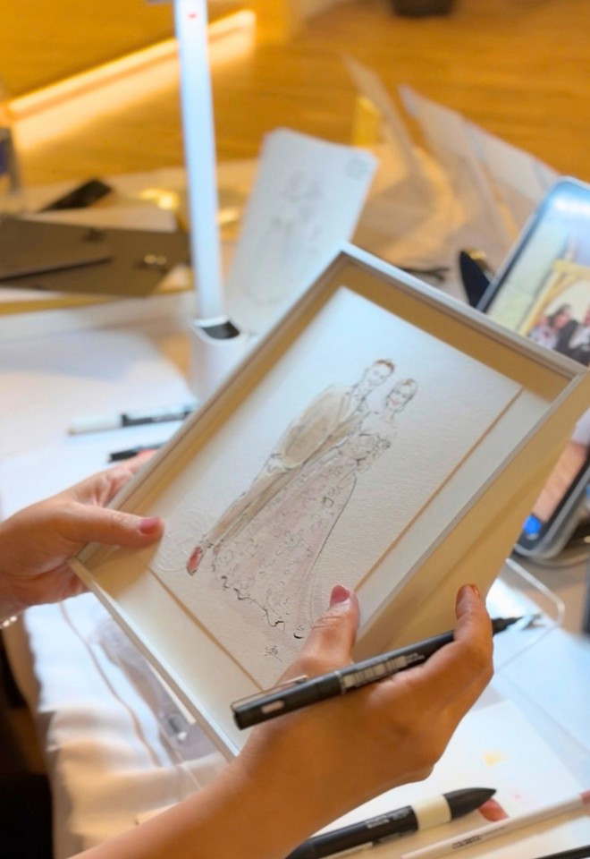 A5 BRIDAL PORTRAIT CREATED ON THE WEDDING DAY, COMES WITH A FRAME