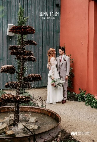Bride & Groom in Garden