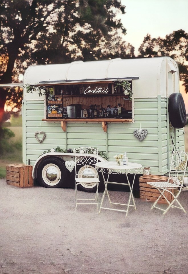 Daisy our classic 1960 Horsebox Bar and Catering 