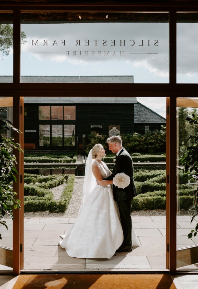 Couple outside the Hampshire Threshing Barn