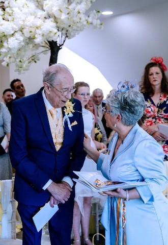 Rebecca involves family members in the celebrant-led wedding ceremony