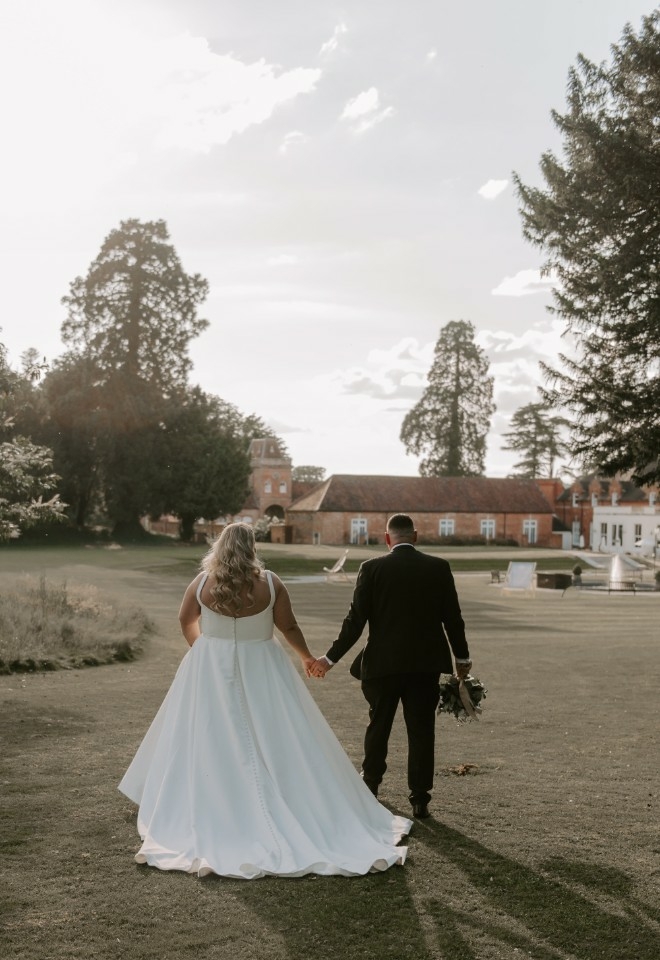 Wedding venue in Hampshire, Oakley Hall Hotel. Danielle Steward photography.