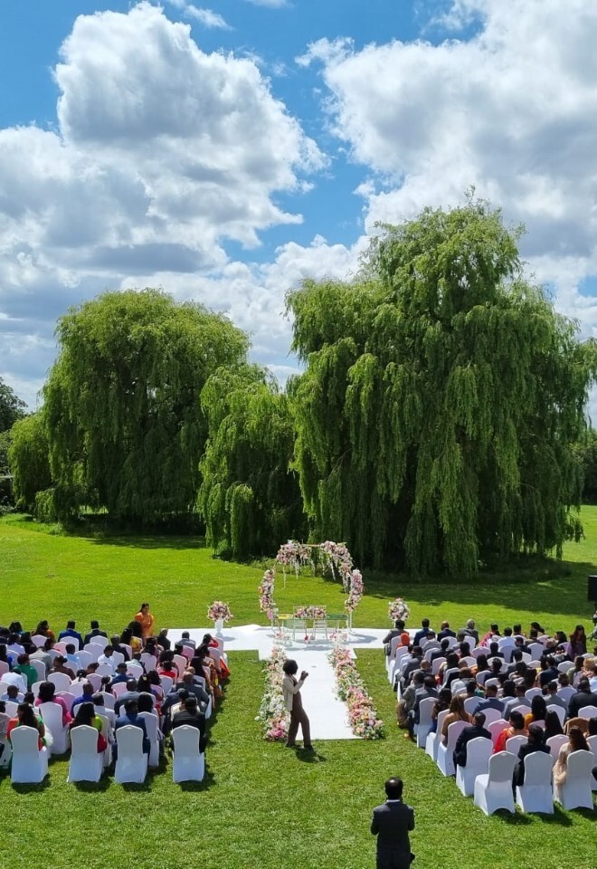 Exchange your vows beneath the open sky surrounded by lush greenery. The Willows’ stunning outdoor space offers a romantic, natural backdrop perfect for an unforgettable ceremony with your loved ones