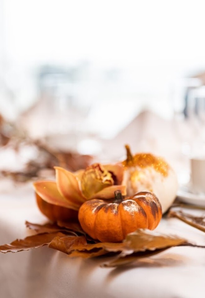 Autumnal table decor