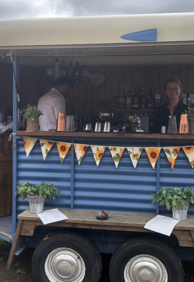 cotswolds wedding dry hire mobile bar