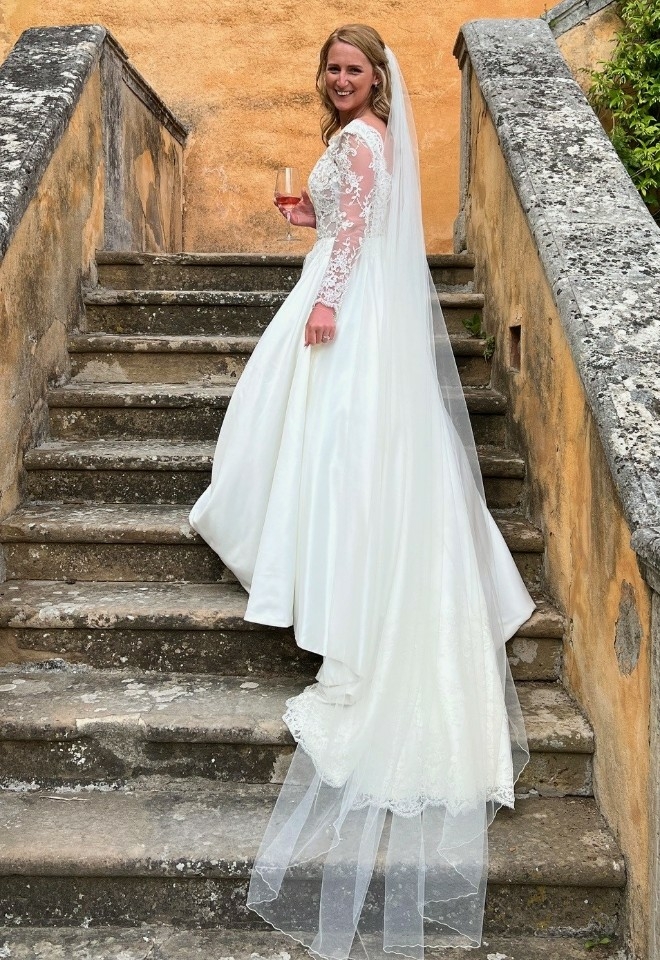 Susie Grist Couture Bespoke Dress & Veil