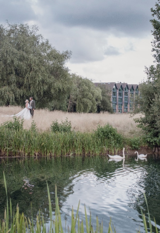 Hampshire wedding photographer 