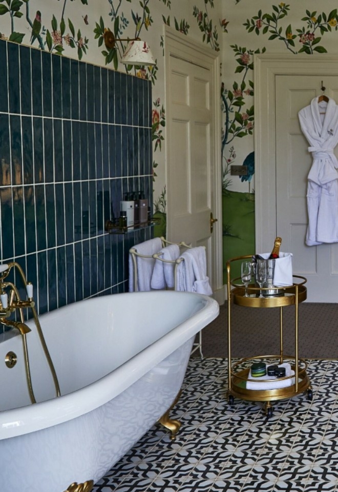 Clifton Suite