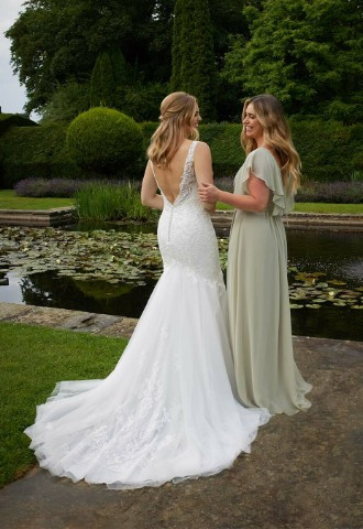 wed2b Designer Bridal Outlet in Newcastle