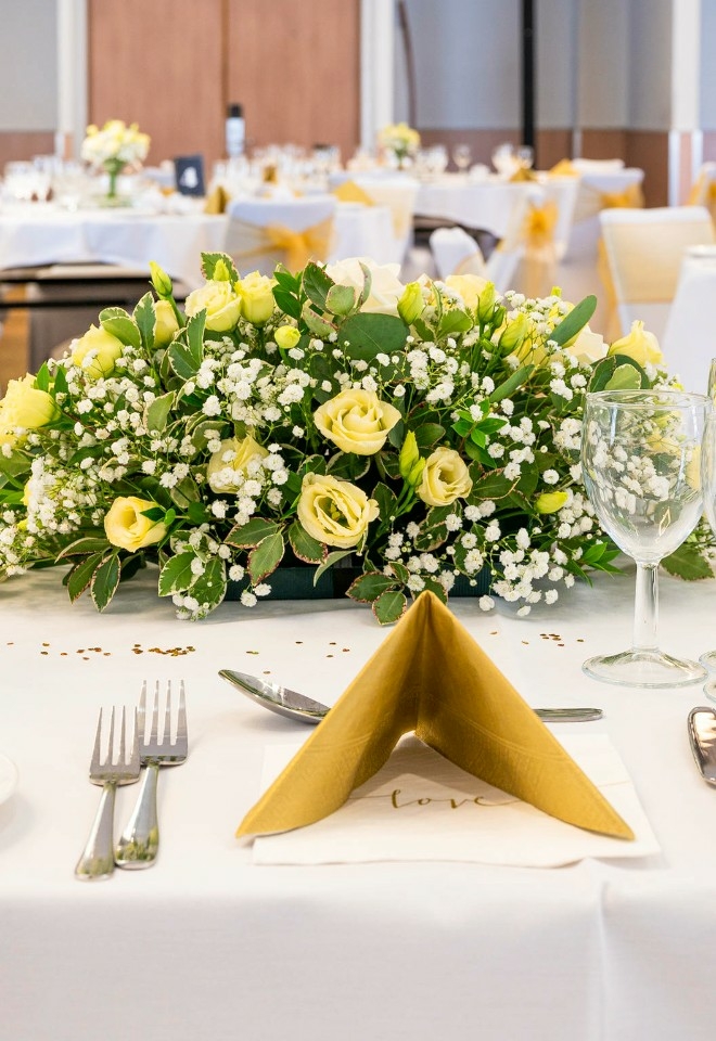 Top table wedding photo for events at Novotel Southampton
