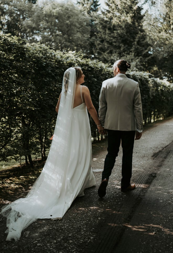 Amy & Adam - A June Wedding