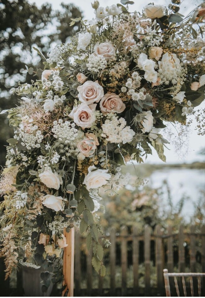 white and cream mix venue decor