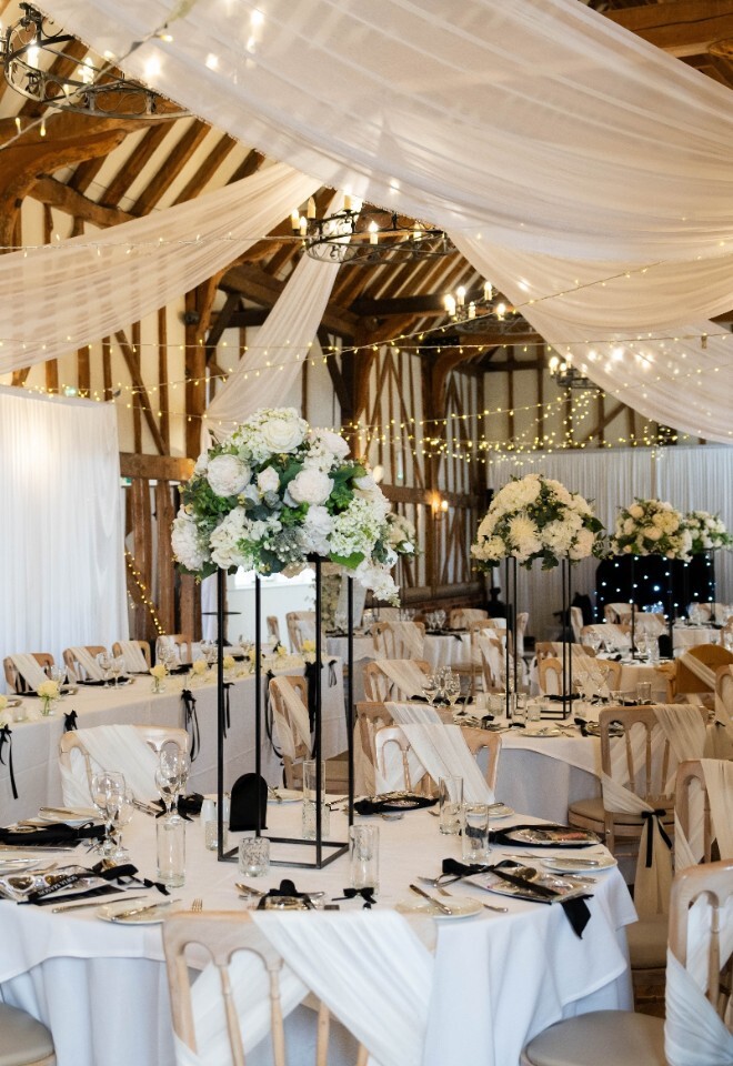 Black and White Themed Wedding