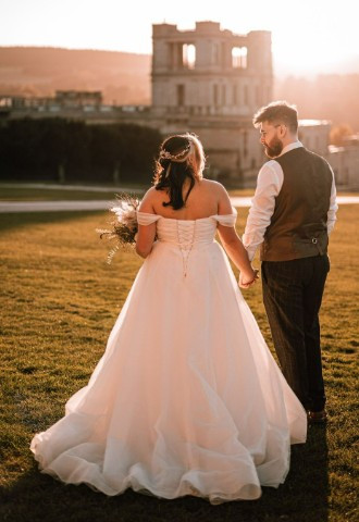 wed2b Designer Bridal Outlet in Ashford