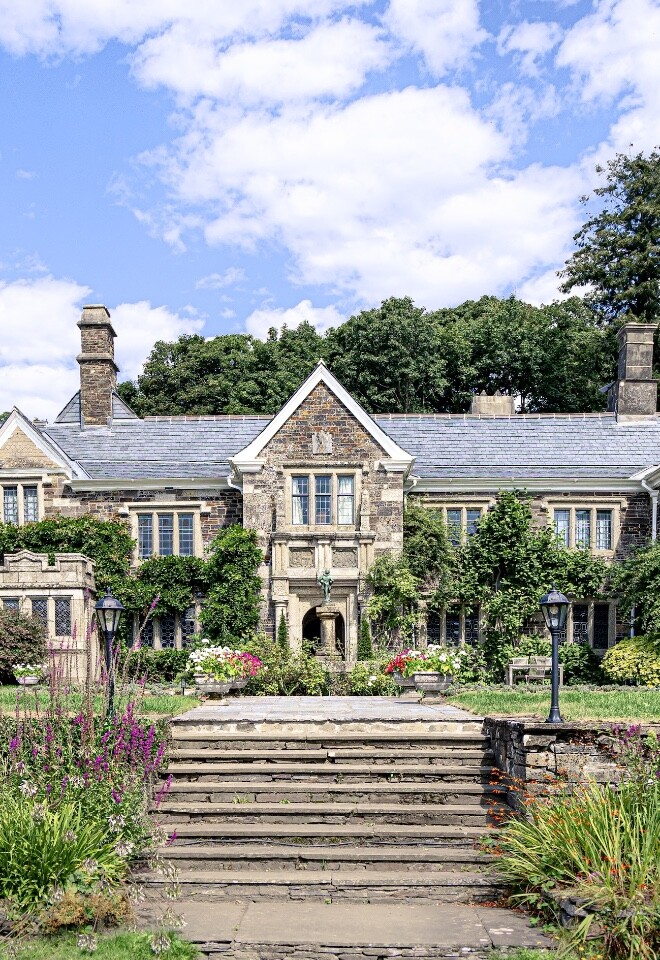 Exterior Wedding Venue 