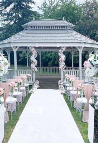 Garden Pavilion Ceremony - Flowers 