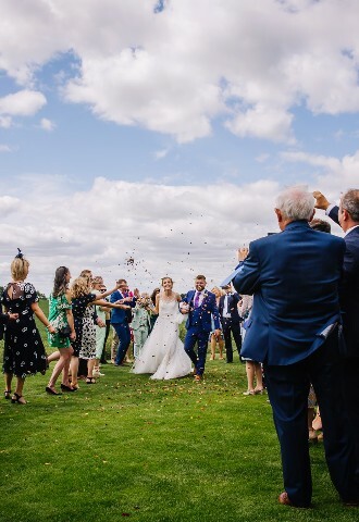 Skylark Weddings Confetti Moment