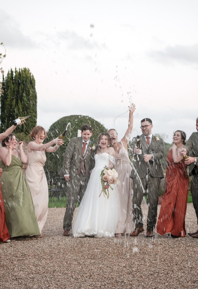 Champaign celebrations bride and groom bridal party Aimee Kirkham Oxford-Photography