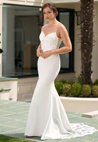 wed2b Designer Bridal Outlet in Hull