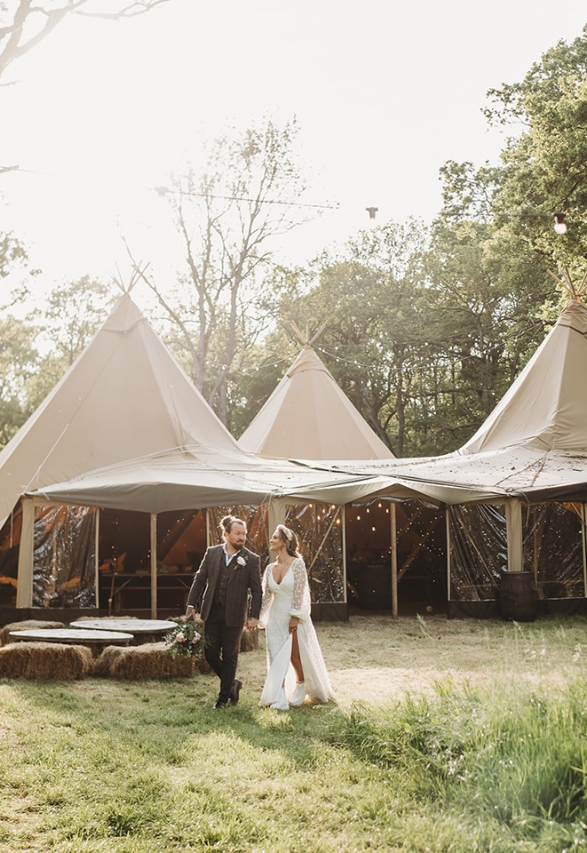 Woodland Weddings at Welford Park with Forest Edge Tipis in Berkshire