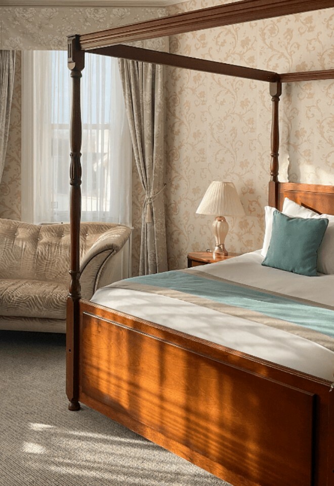 Four Poster Suite. Host your wedding at The Royal Bath Hotel, a historic, traditional, and grand venue with hundreds of years of history embedded in its walls. 