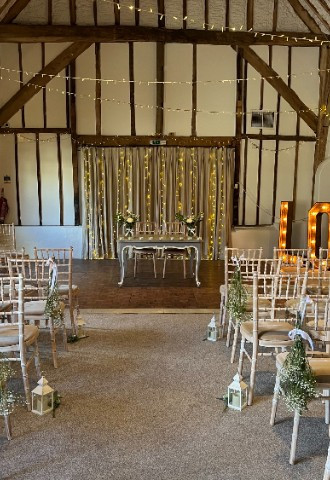 Fitzleroi Barn - Traditional ceremony