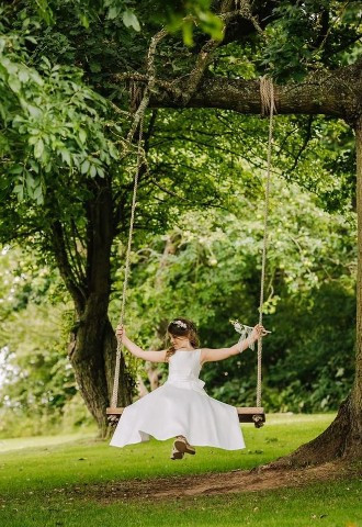 Wethele Manors beautiful Swing
