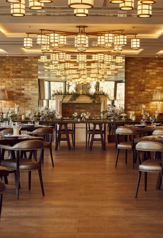 Wedding Ceremony at The Swan at Streatley