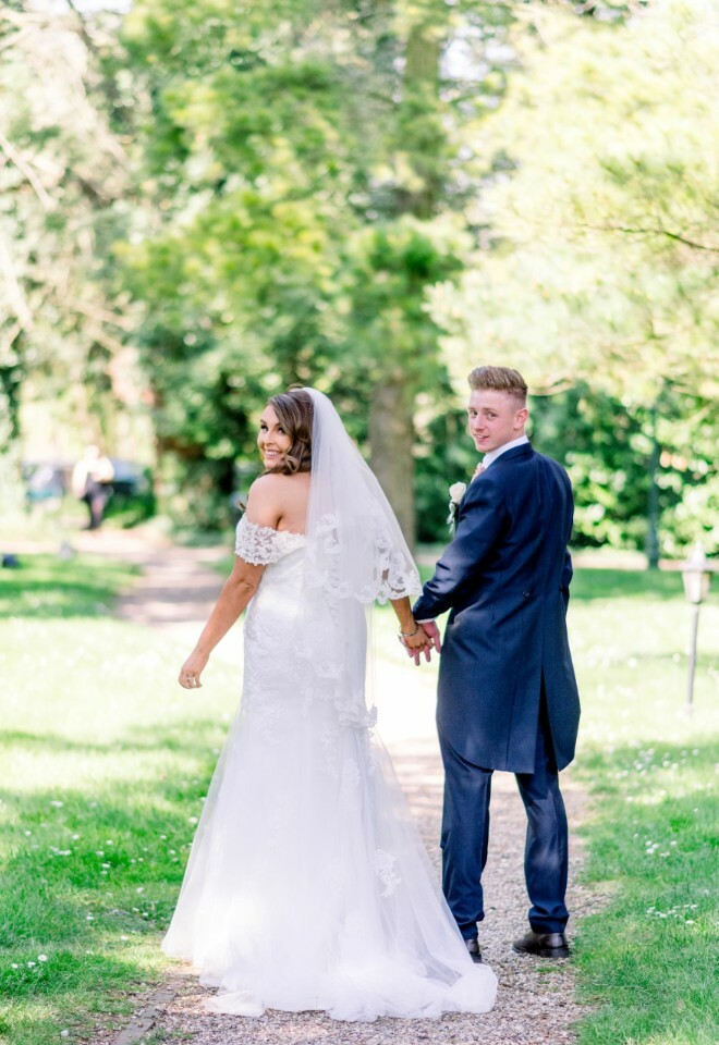 Summer wedding photography in Hertfordshire