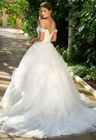 wed2b Designer Bridal Outlet in Fleetwood