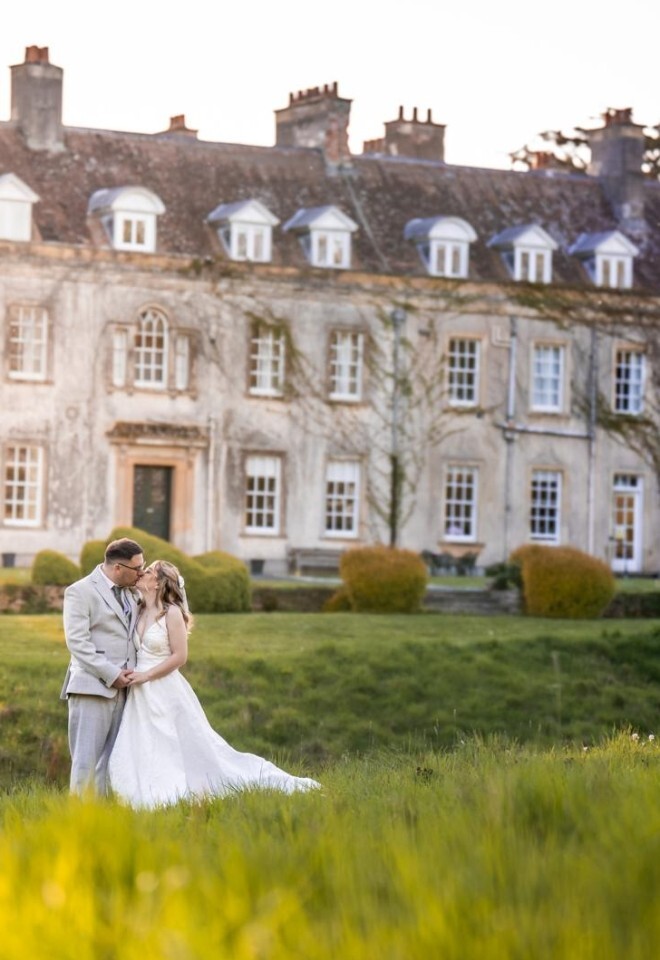 Holbrook Manor 