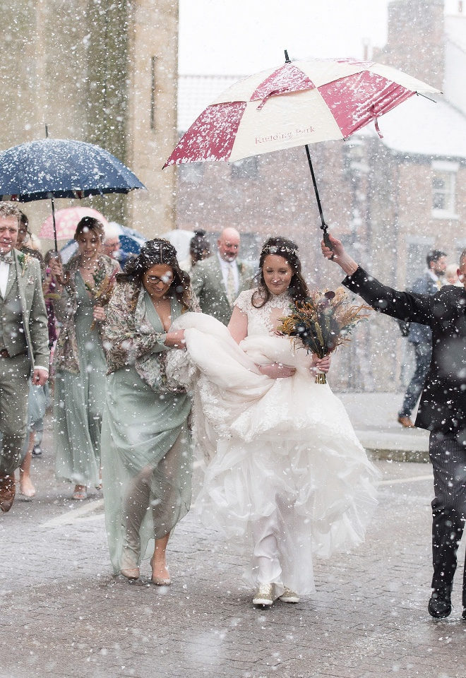 Snowy wedding at Ripon Cathedral and Old Deanery