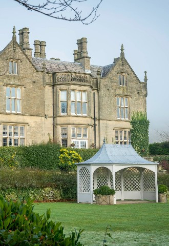 Falcon Manor