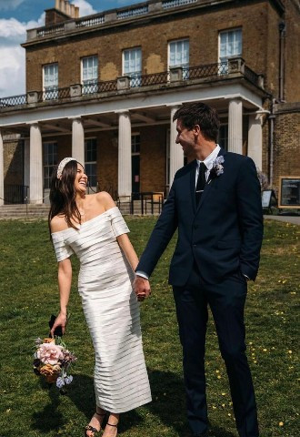 Clissold house wedding venue bride and groom