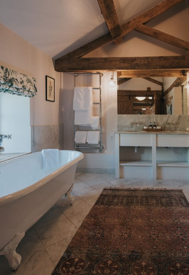 Honeymoon Suite
