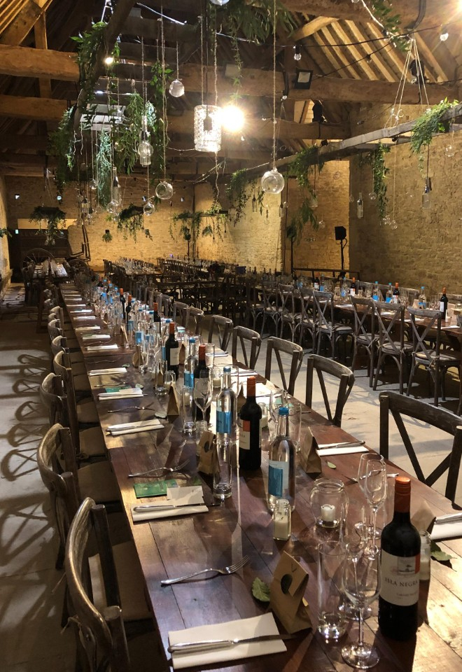 Fabulous Cotswold barn wedding venue
