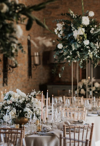 Flowers by Kirsty Tablecentre flowers