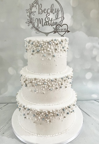 Sparkly wedding cake