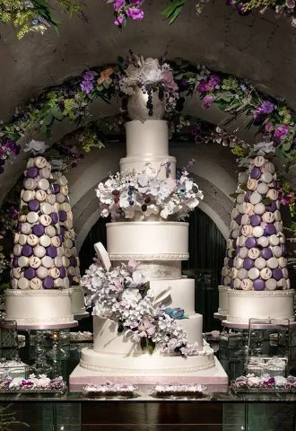 Wedding cakes Mayfair, London