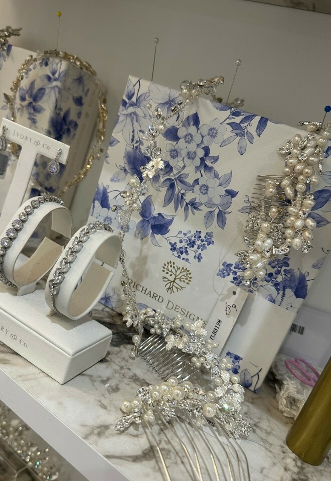 A Stunning Range Of Accessories Available! 