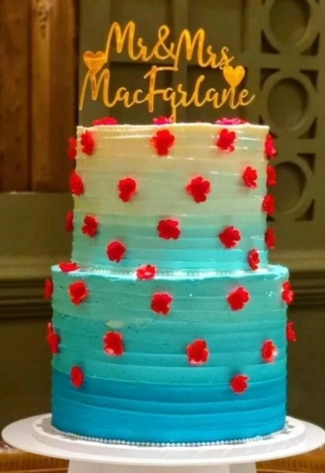 Flowery 2-tiered buttercream cake