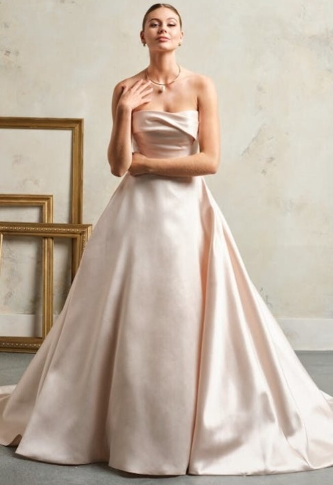 Faro bySottero Midgley