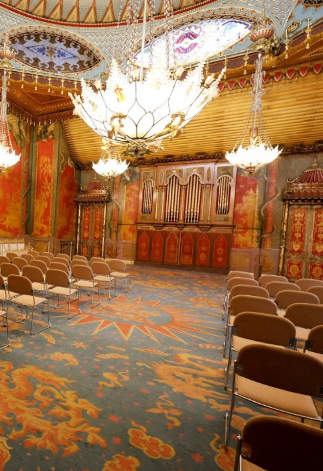 Music Room Aisle 