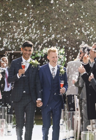 Wedding-bubbles-Wedding-Celebrant-Surrey-Great-Fosters-Wedding