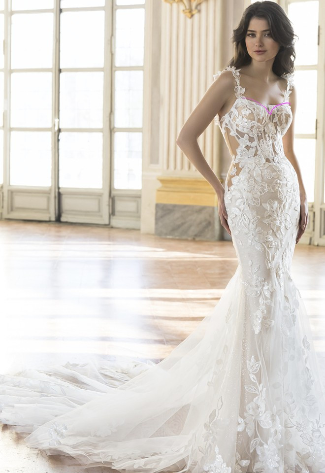 Torriane by Enzoani now available in the sample sale at Little London Brides