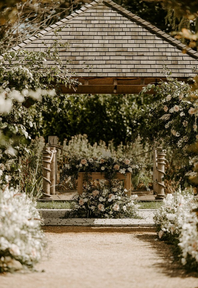 Outdoor-ceremony-area