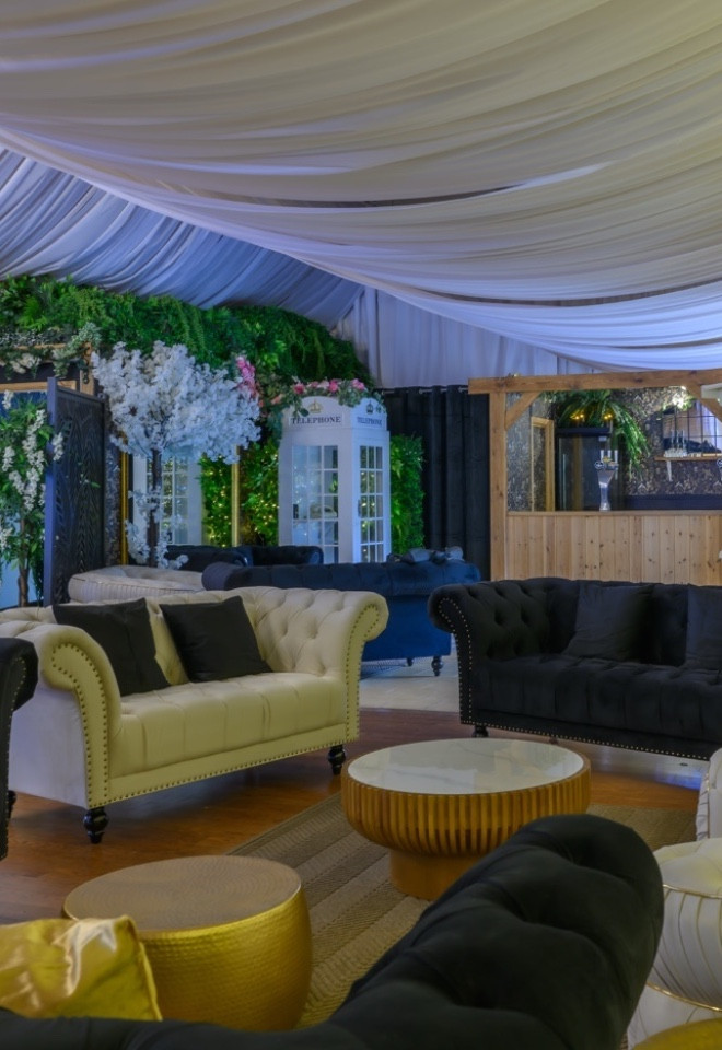 Lounge area