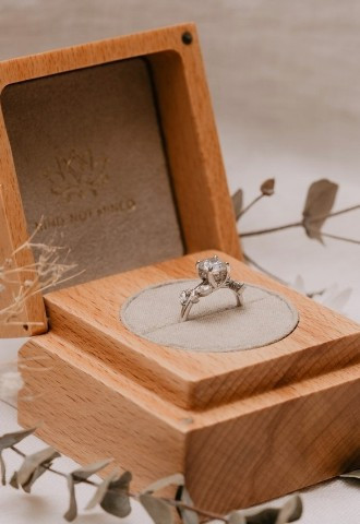 Vine inspired engagement ring with diamonds, Ethica Diamonds