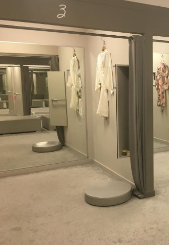 wed2b Manchester fitting room