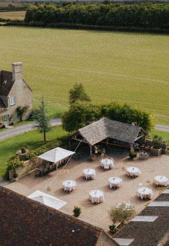 View of Stratton Court Barn wedding venue Oxfordshire